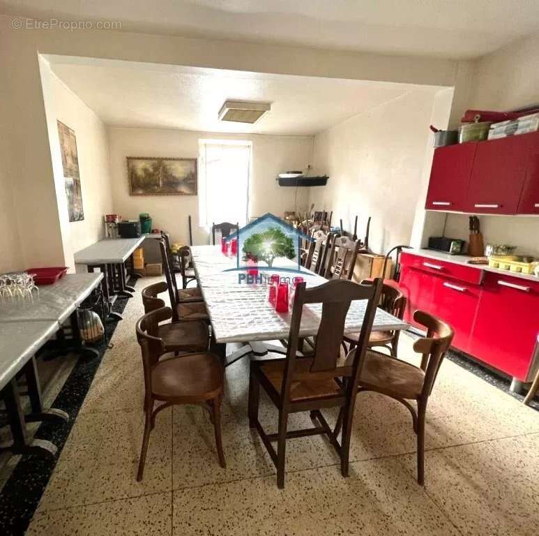 Commerce à LE CREUSOT