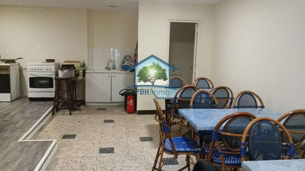 Commerce à LE CREUSOT