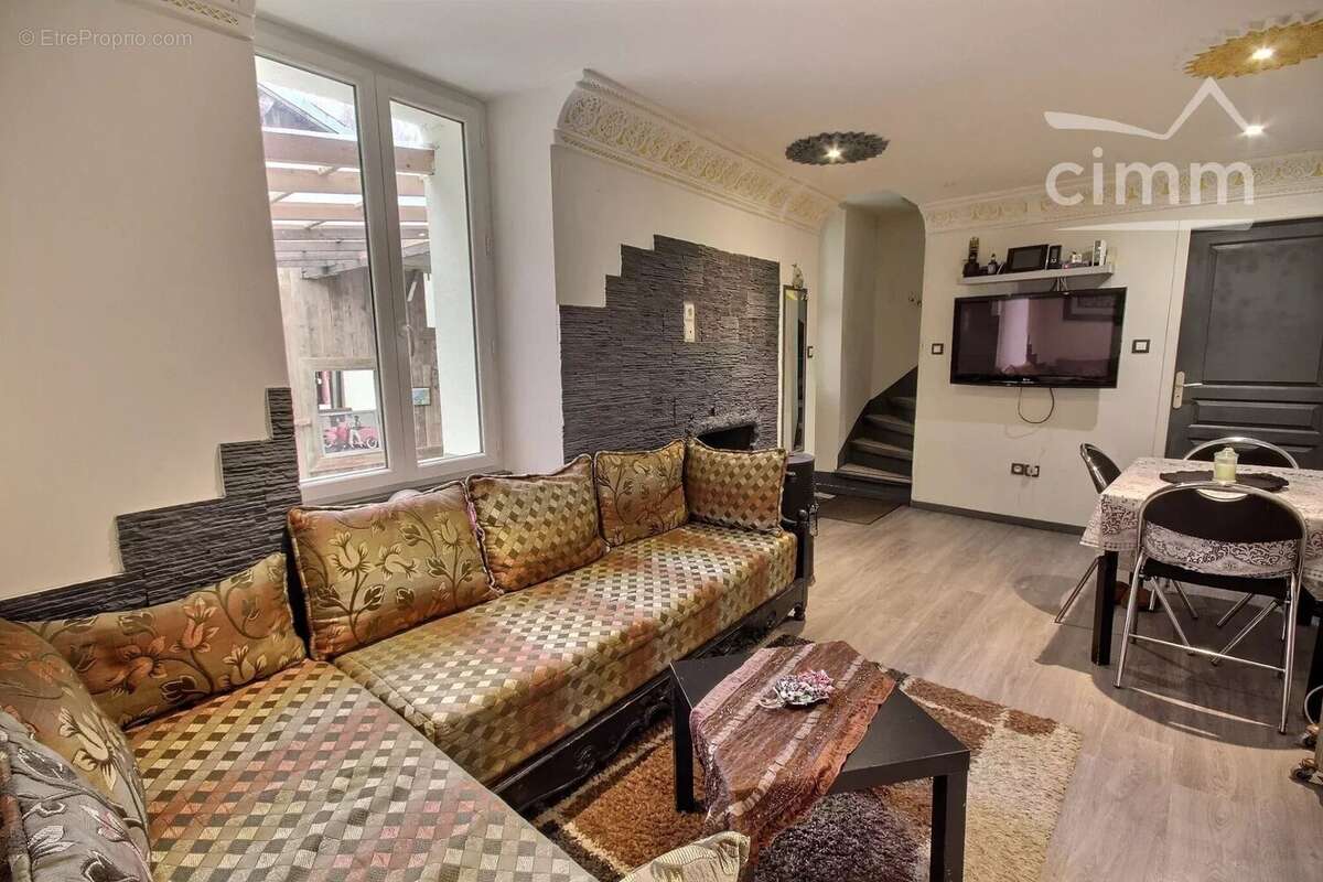 Maison à LA ROCHETTE