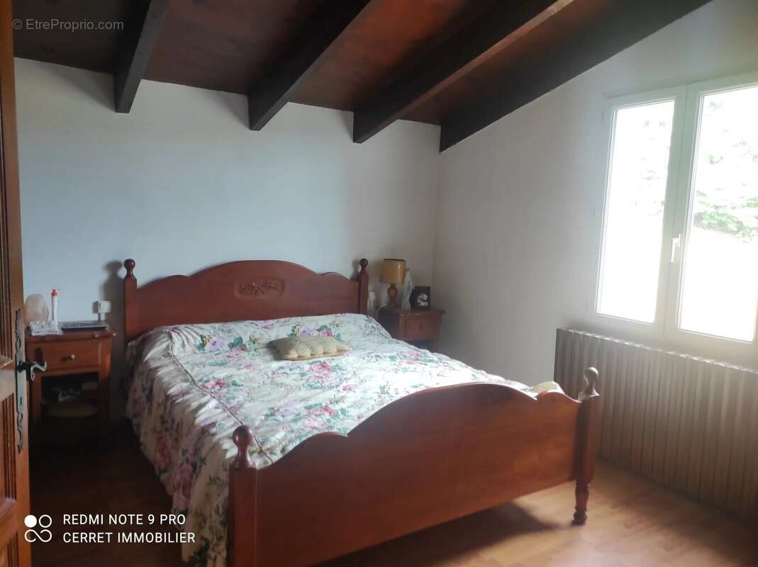 Maison à SAINTE-CROIX-DE-CADERLE