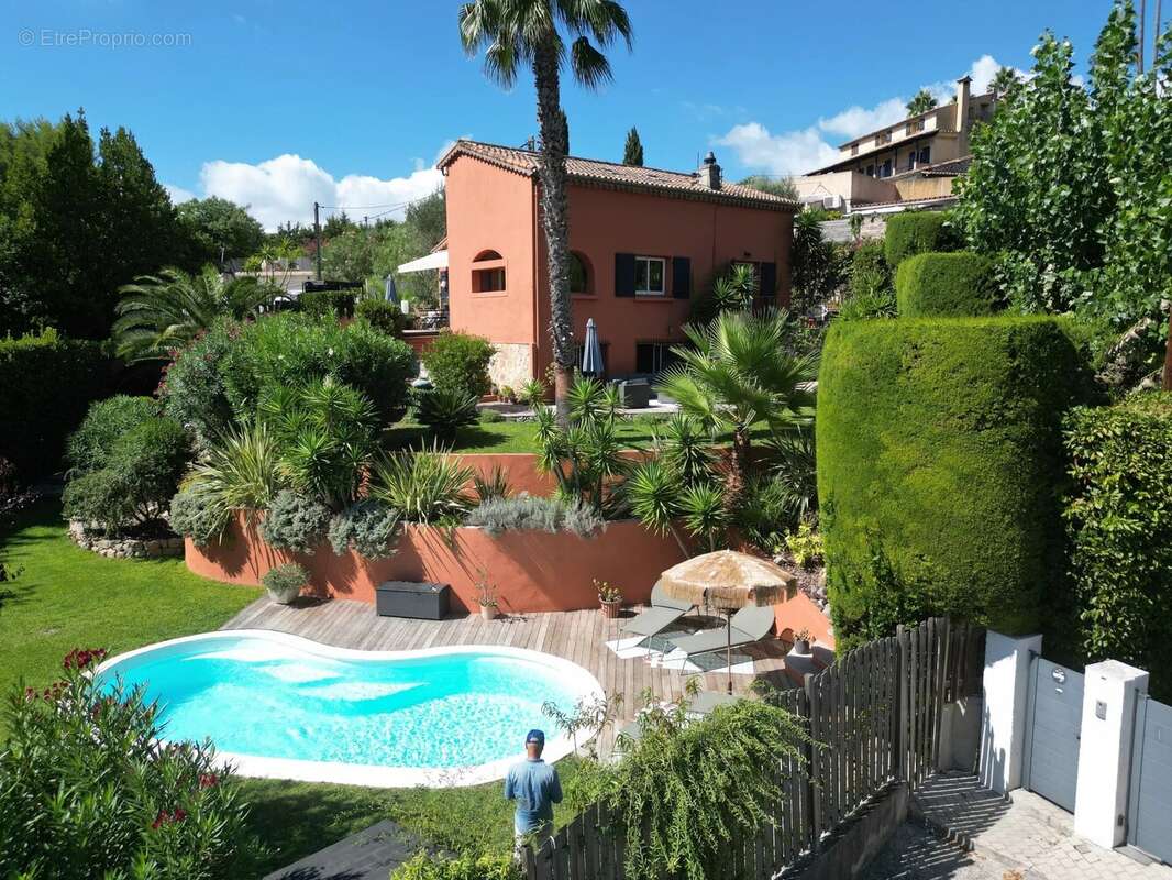 Maison à MOUGINS