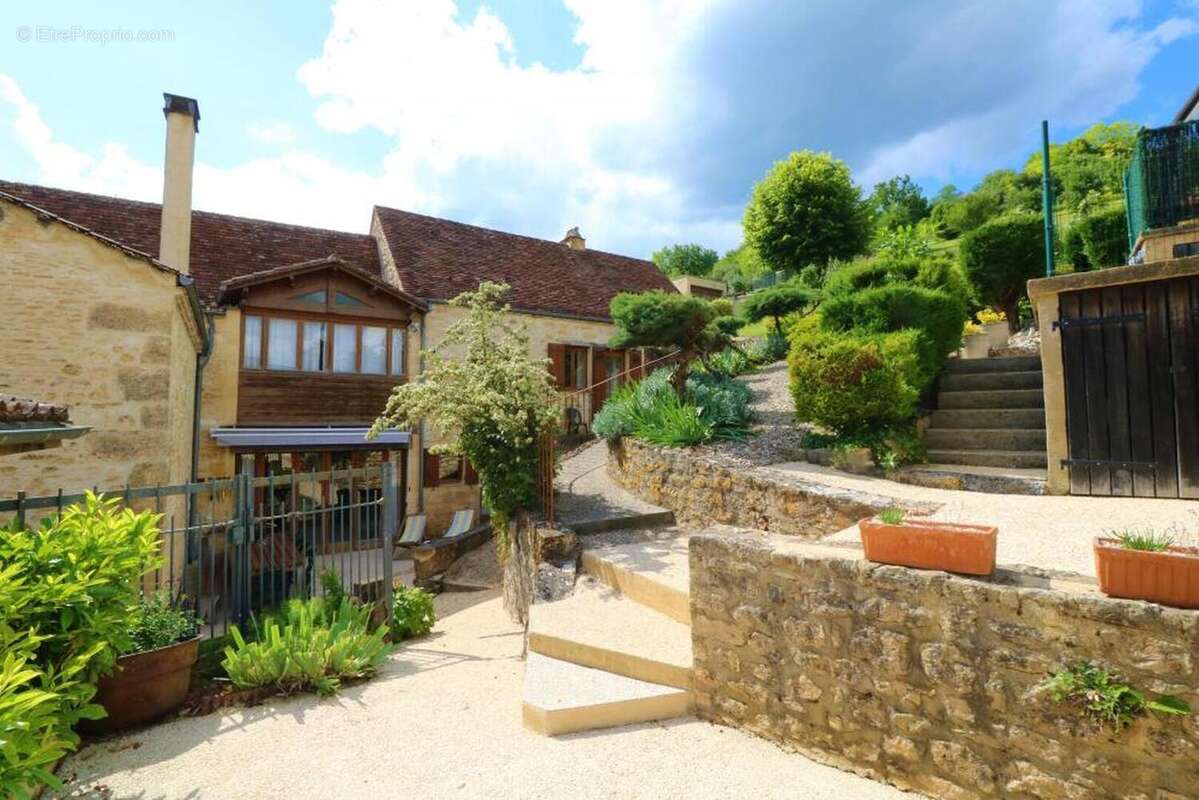 29b - Maison à SAINT-CYPRIEN