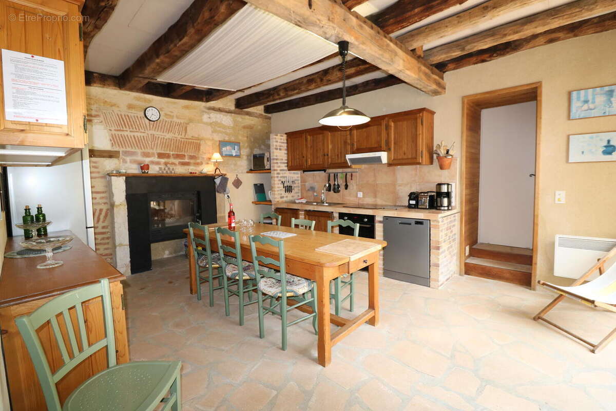 IMG0489 - Maison à SAINT-CYPRIEN