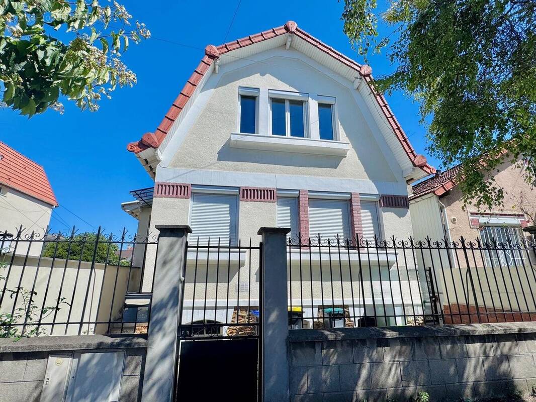 Maison à CHOISY-LE-ROI