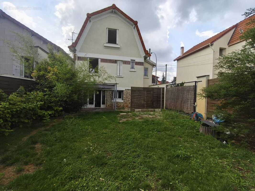 Maison à CHOISY-LE-ROI