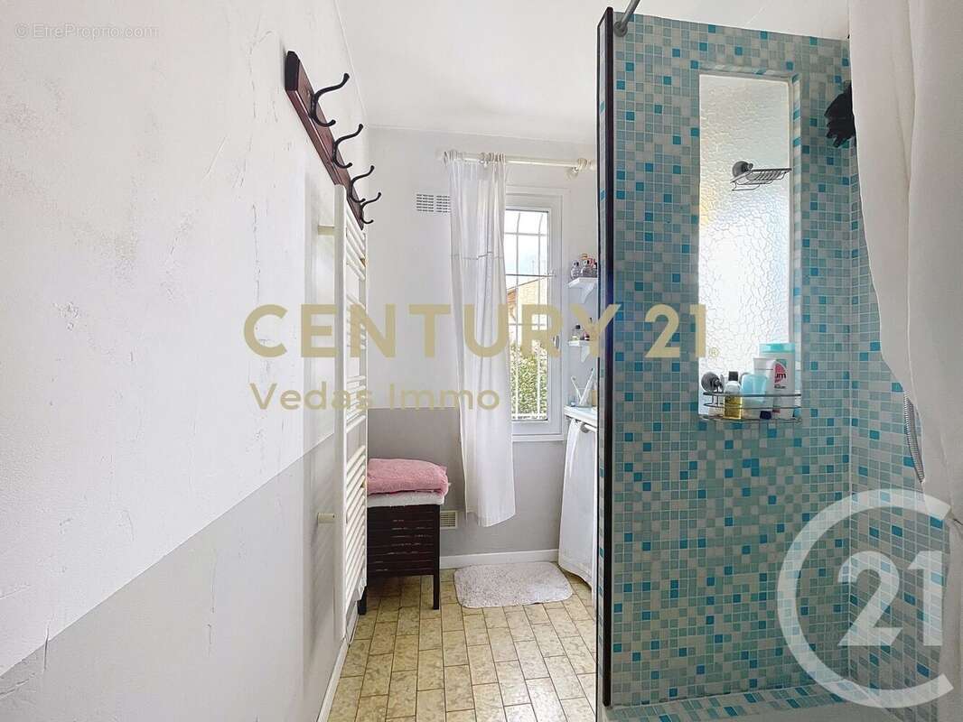 Maison à SAINT-JEAN-DE-VEDAS