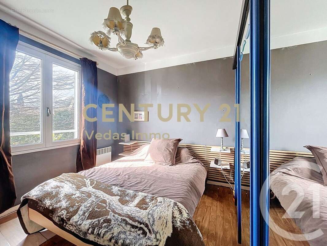 Maison à SAINT-JEAN-DE-VEDAS