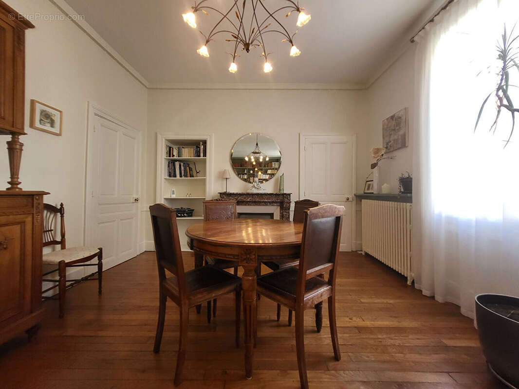 Maison à PARAY-LE-MONIAL