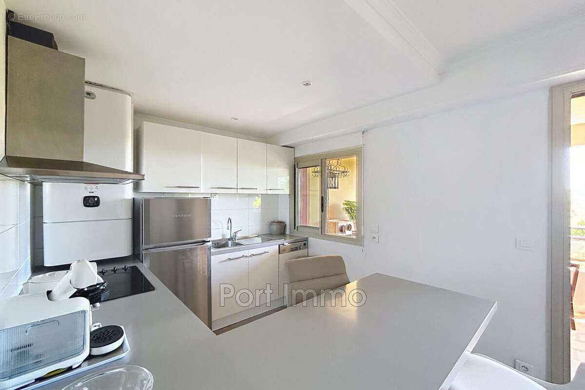 Appartement à VILLENEUVE-LOUBET