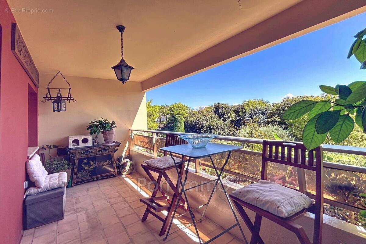 Appartement à VILLENEUVE-LOUBET