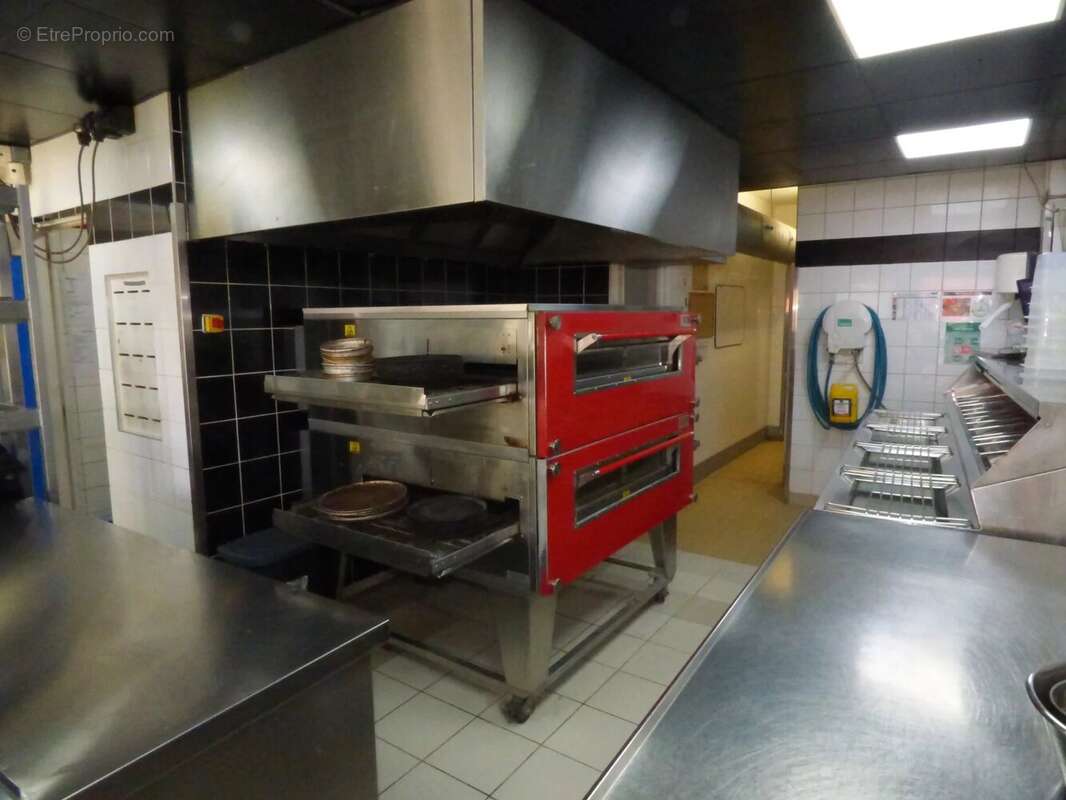 Commerce à SAINT-MAUR-DES-FOSSES