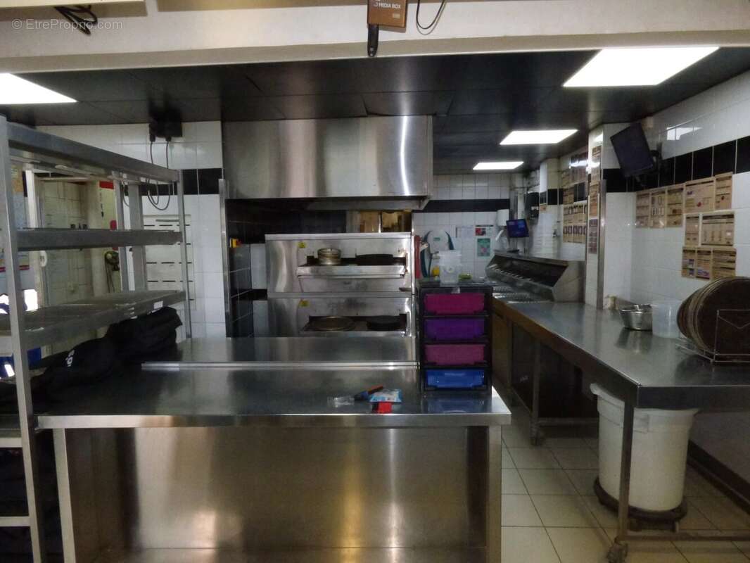 Commerce à SAINT-MAUR-DES-FOSSES