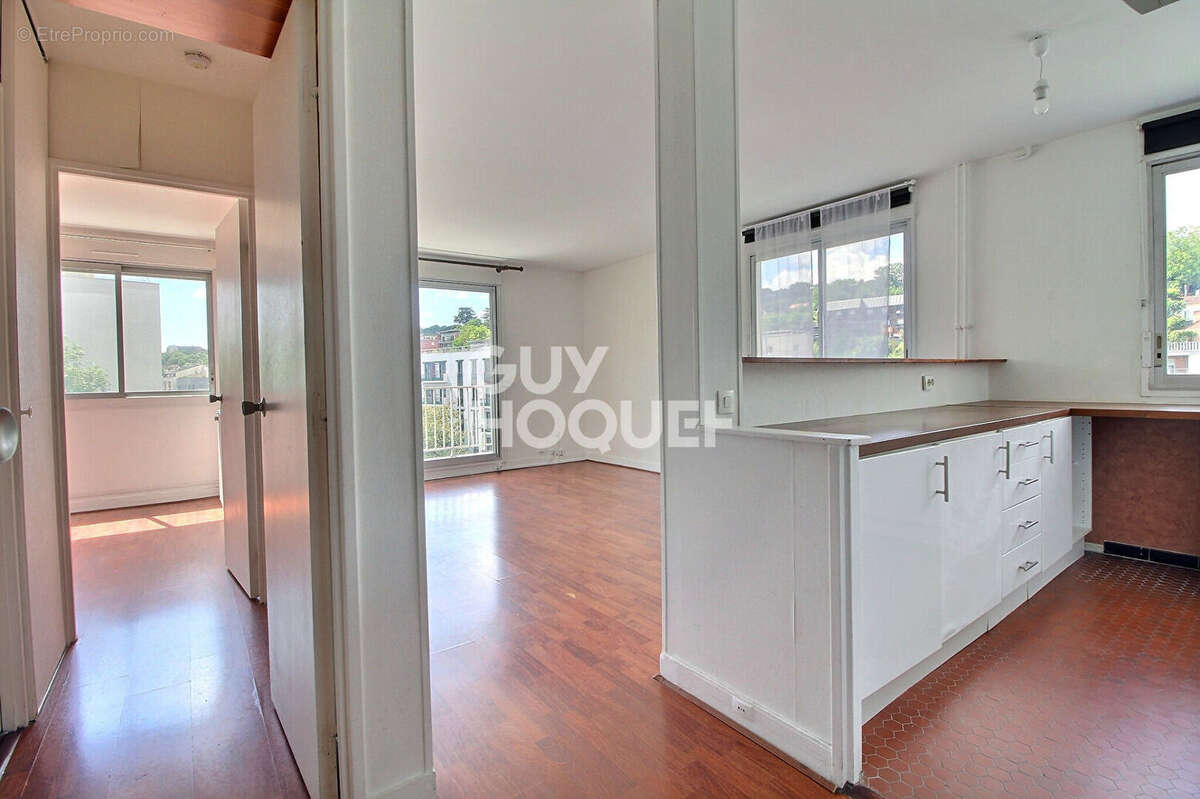 Appartement à CHAVILLE