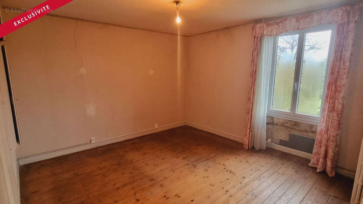 Autre à CHAMPAGNE-MOUTON