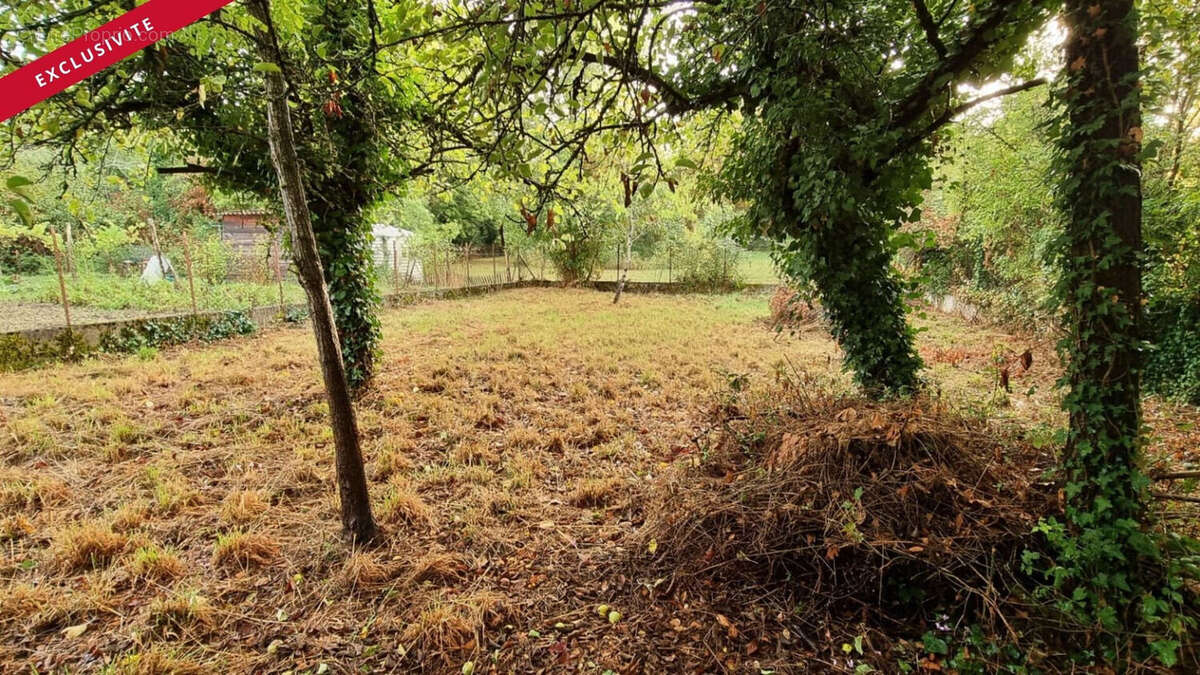 Autre à CHAMPAGNE-MOUTON