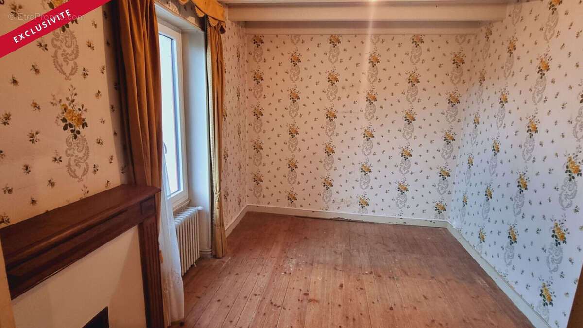 Autre à CHAMPAGNE-MOUTON