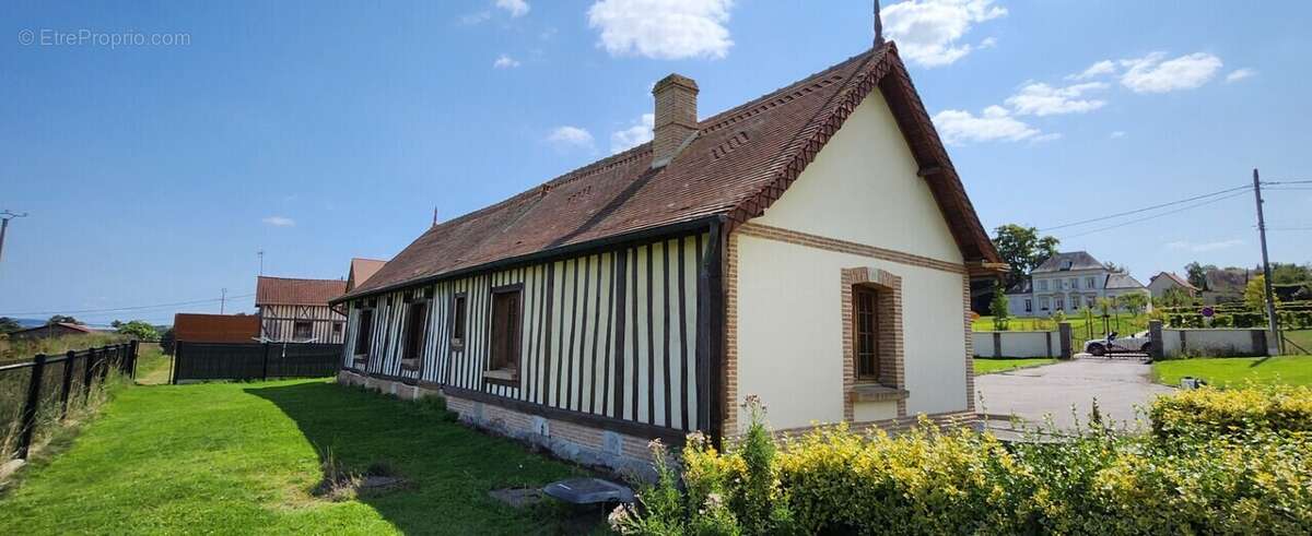 Maison à FREULLEVILLE