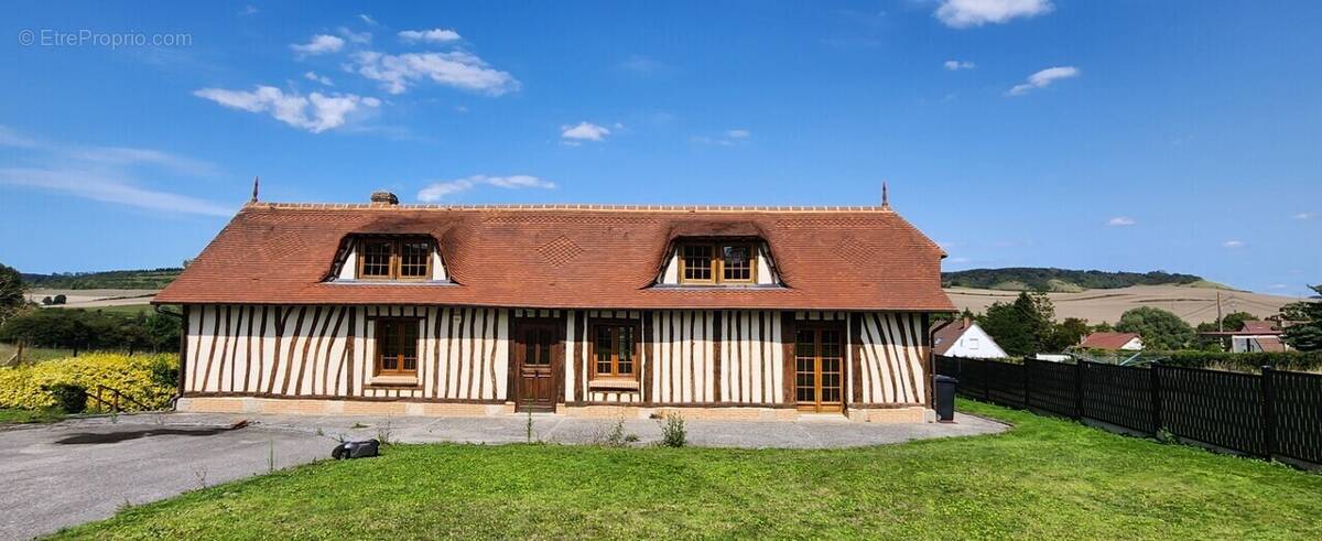 Maison à FREULLEVILLE