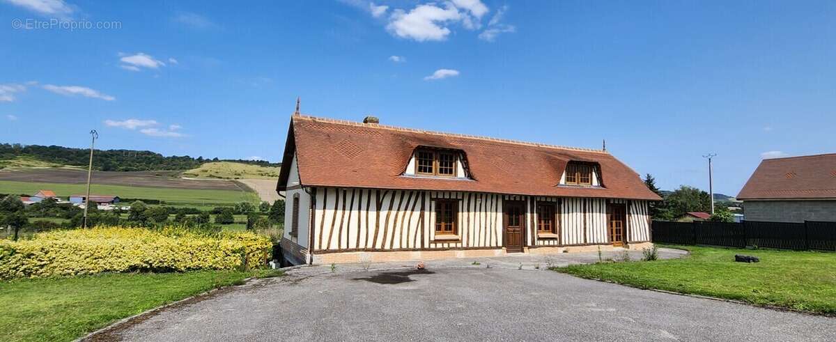 Maison à FREULLEVILLE