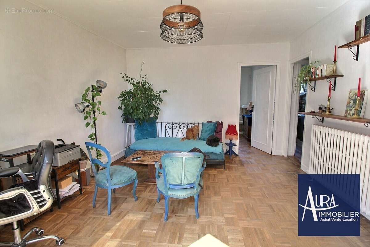 0_0001_3 - Appartement à LES LILAS