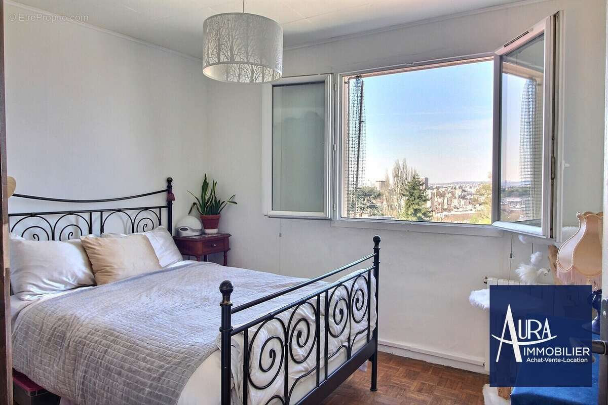 0_0004_3 - Appartement à LES LILAS