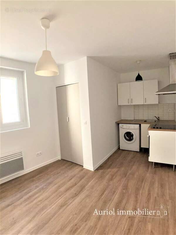 Appartement à AURIOL