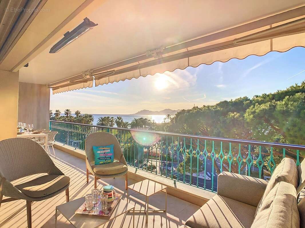 Appartement à CANNES