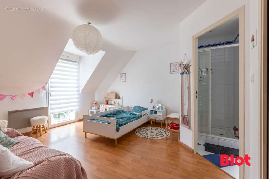 Maison à CHARTRES-DE-BRETAGNE