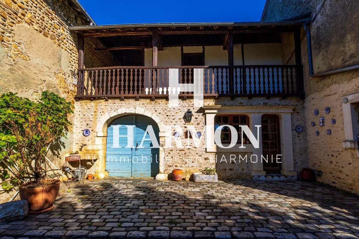 Maison à SAINT-FAUST