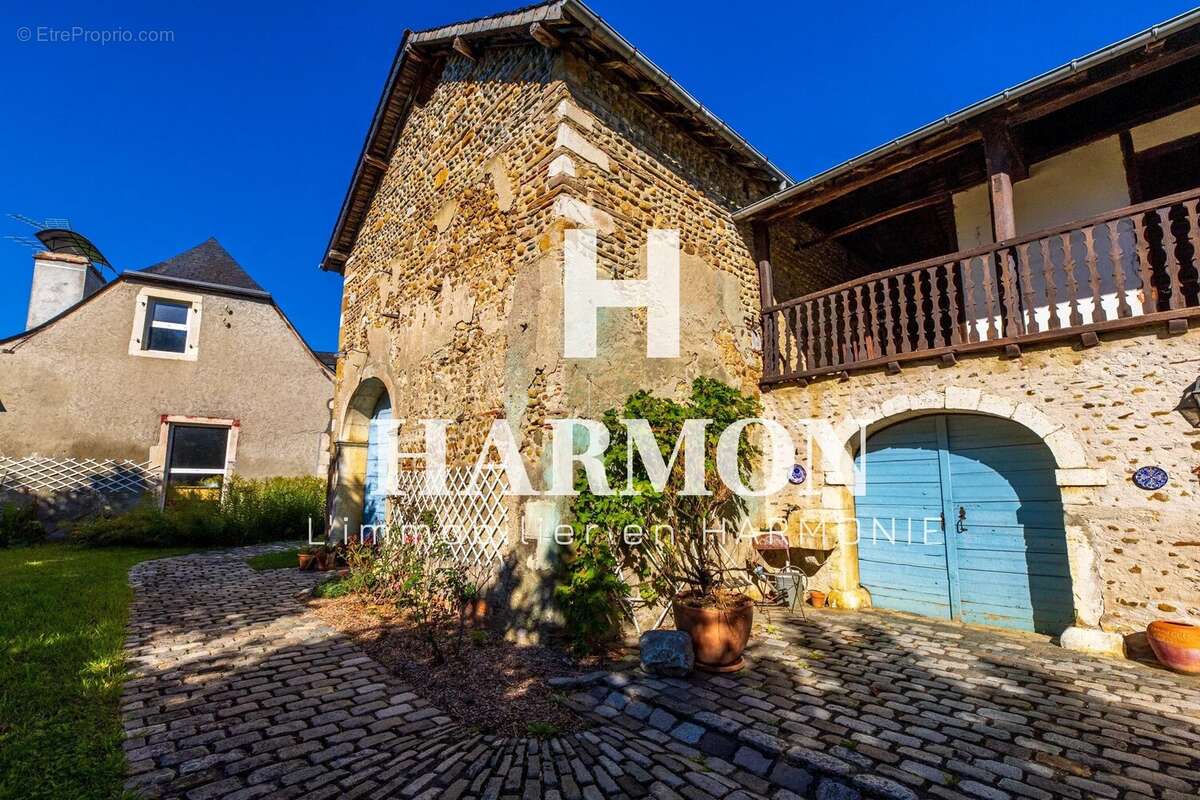 Maison à SAINT-FAUST