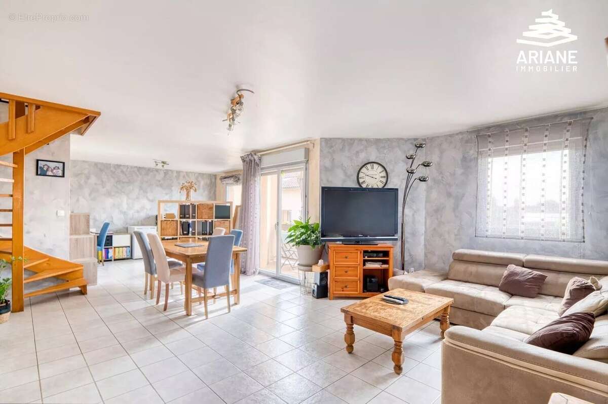 Appartement à CHAPONOST