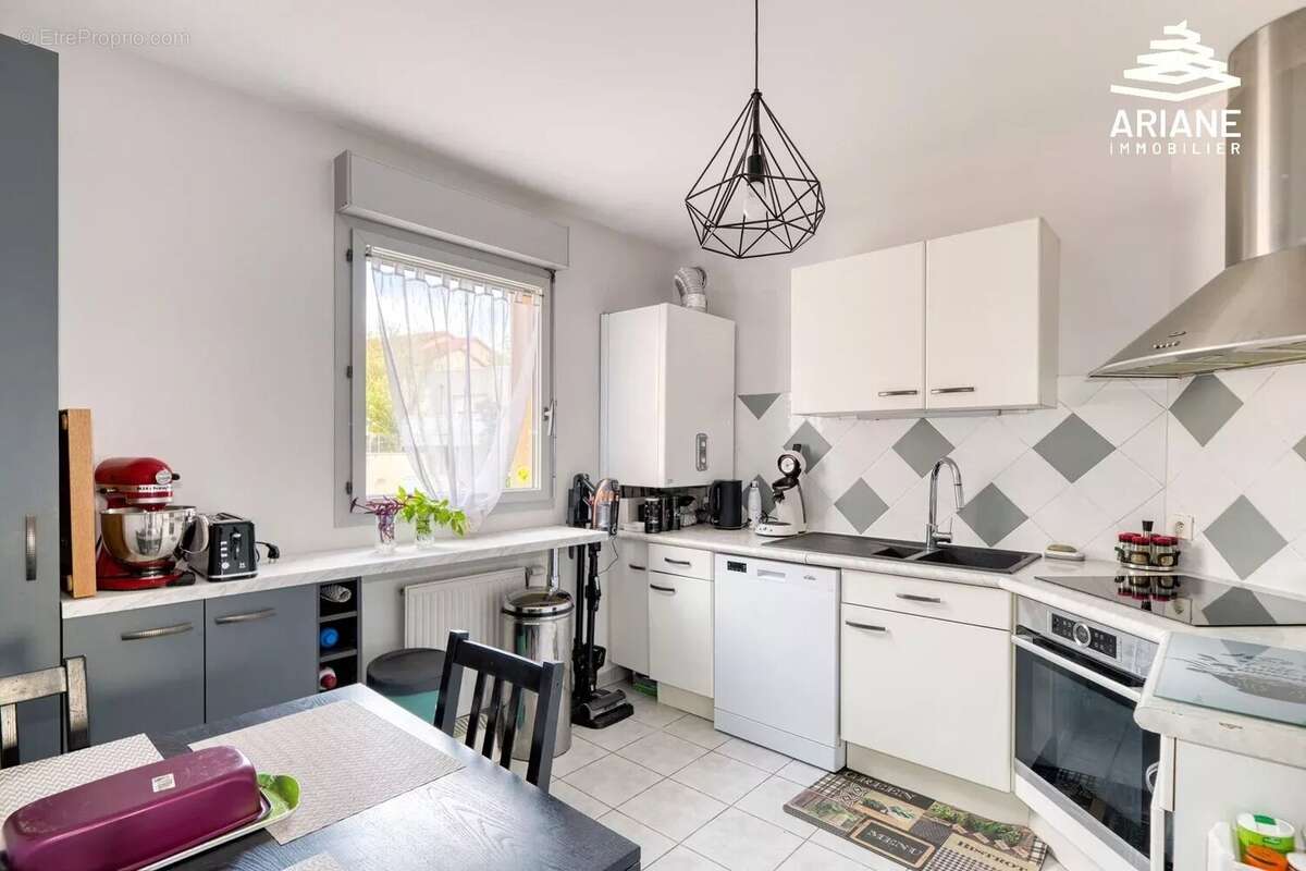 Appartement à CHAPONOST