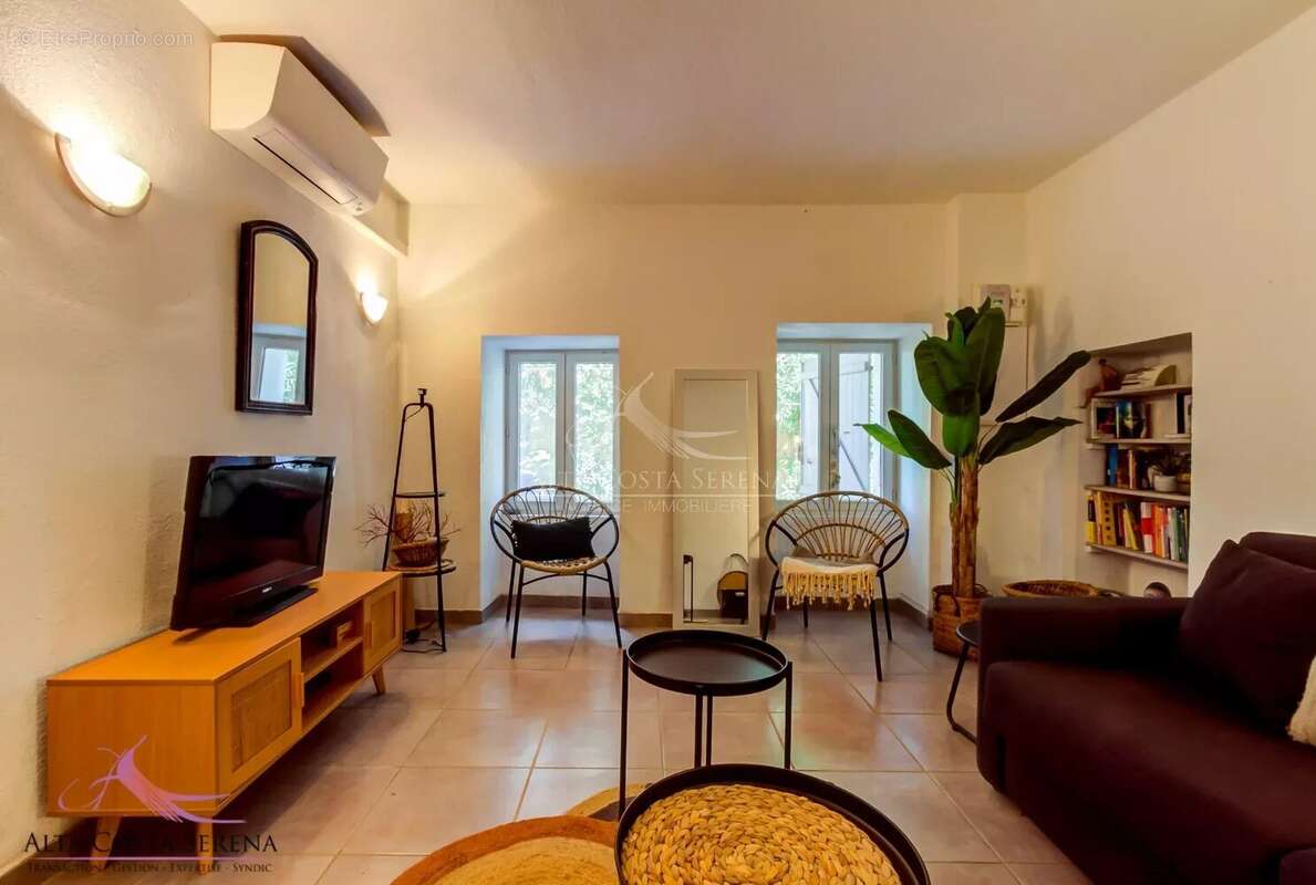 Maison à PRUNELLI-DI-FIUMORBO