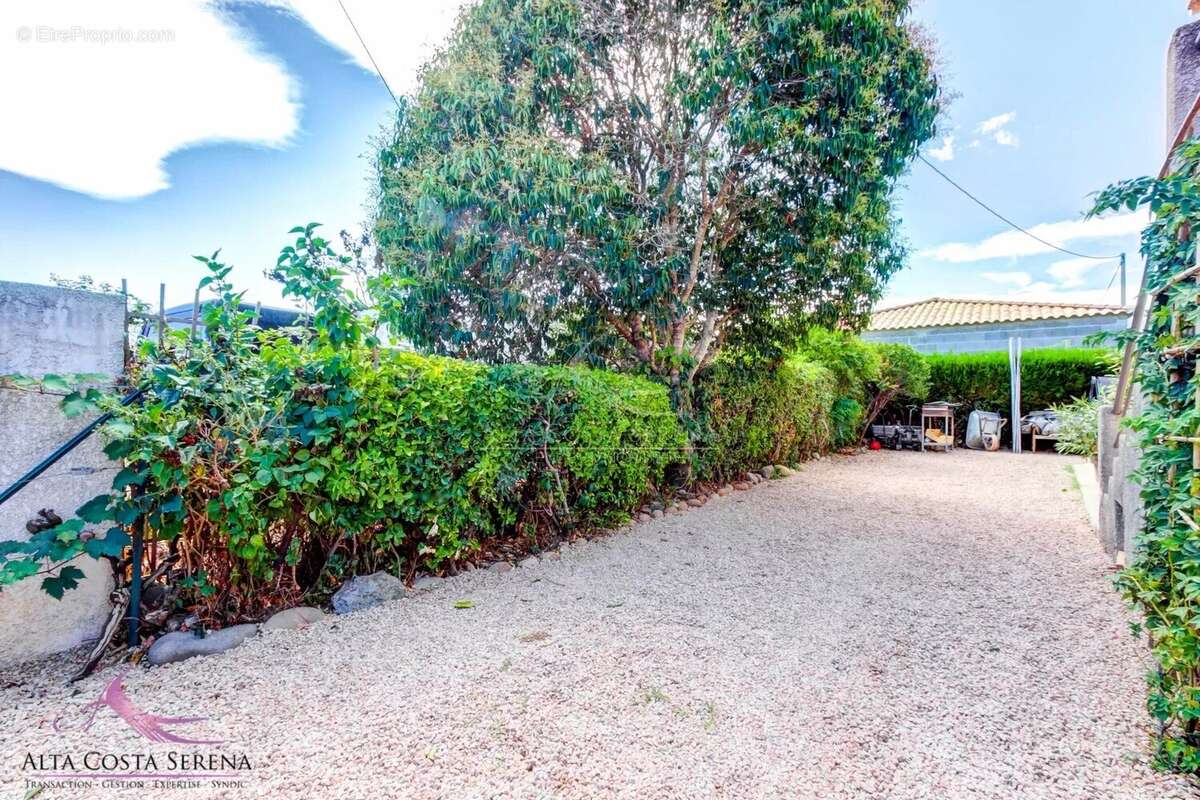 Maison à PRUNELLI-DI-FIUMORBO