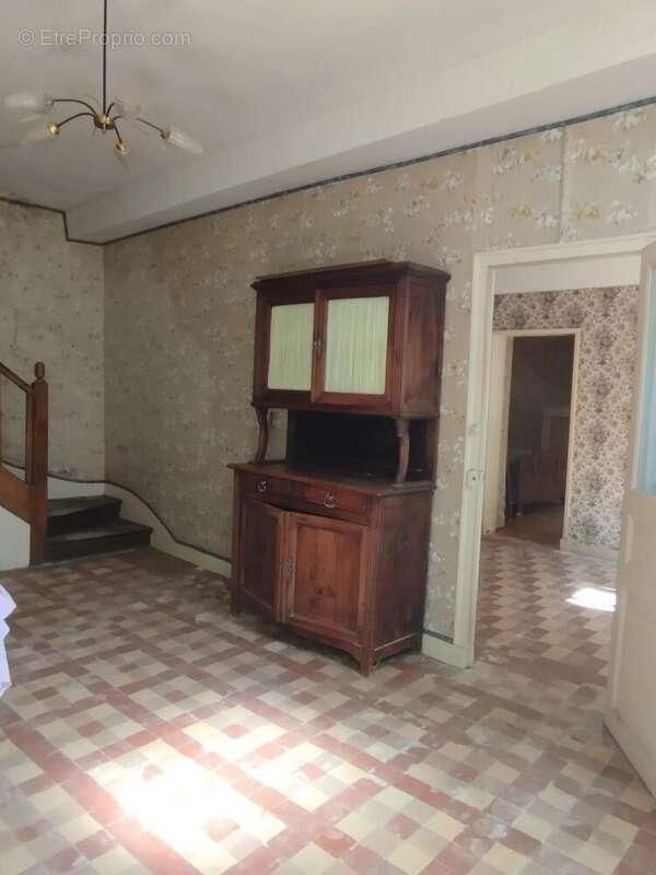 Maison à MONTREUIL-BELLAY