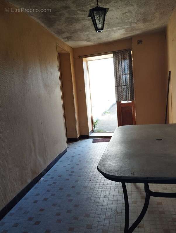 Maison à MONTREUIL-BELLAY