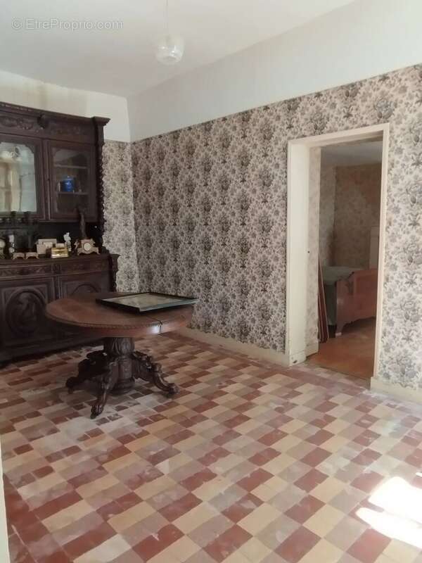 Maison à MONTREUIL-BELLAY