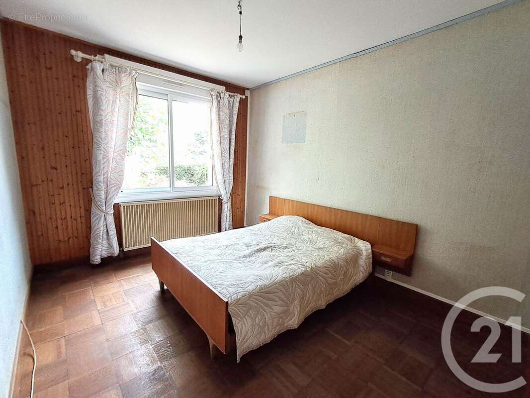 Maison à GROSBREUIL