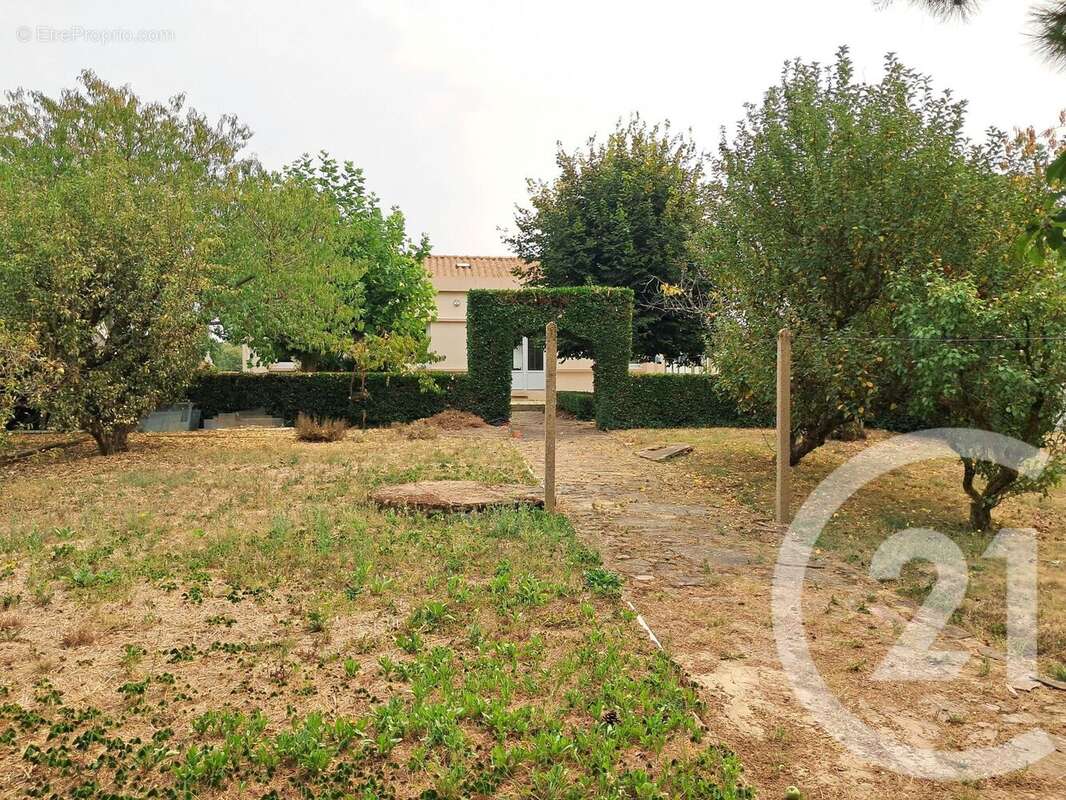 Maison à GROSBREUIL