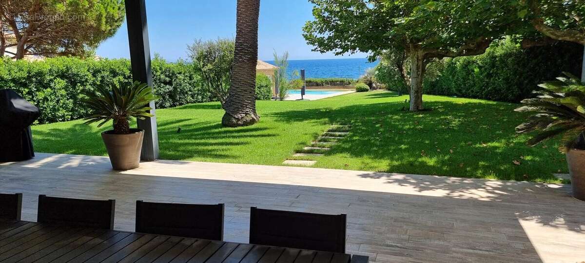 Maison à LES ISSAMBRES