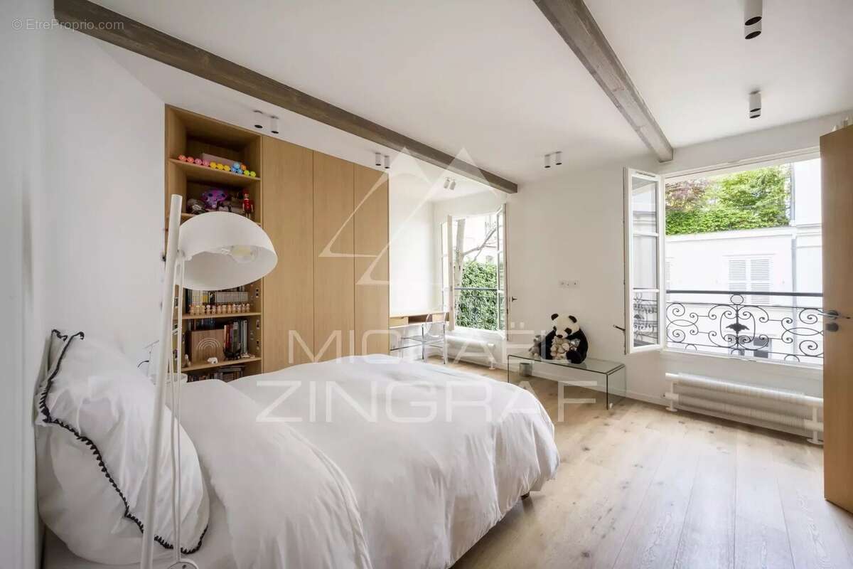 Maison à PARIS-7E