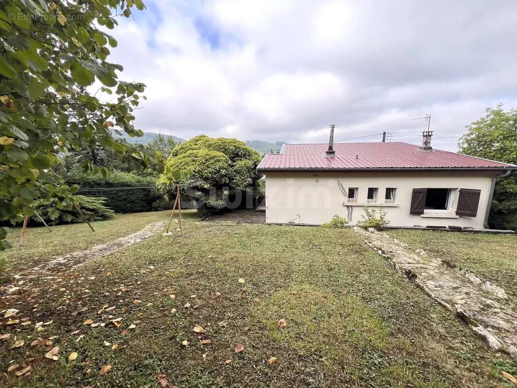Maison à LONS-LE-SAUNIER
