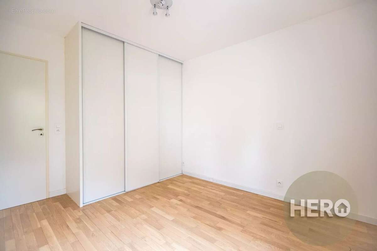 Appartement à VILLEPREUX