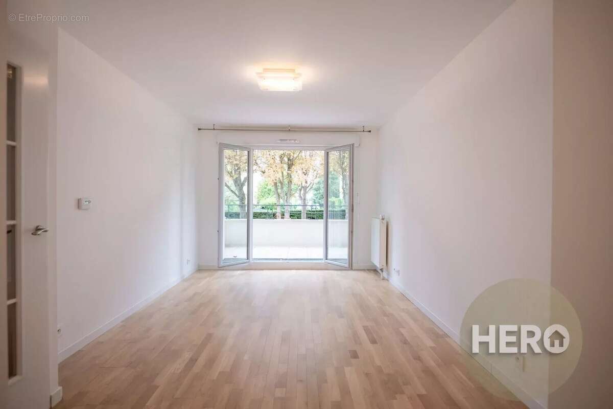 Appartement à VILLEPREUX