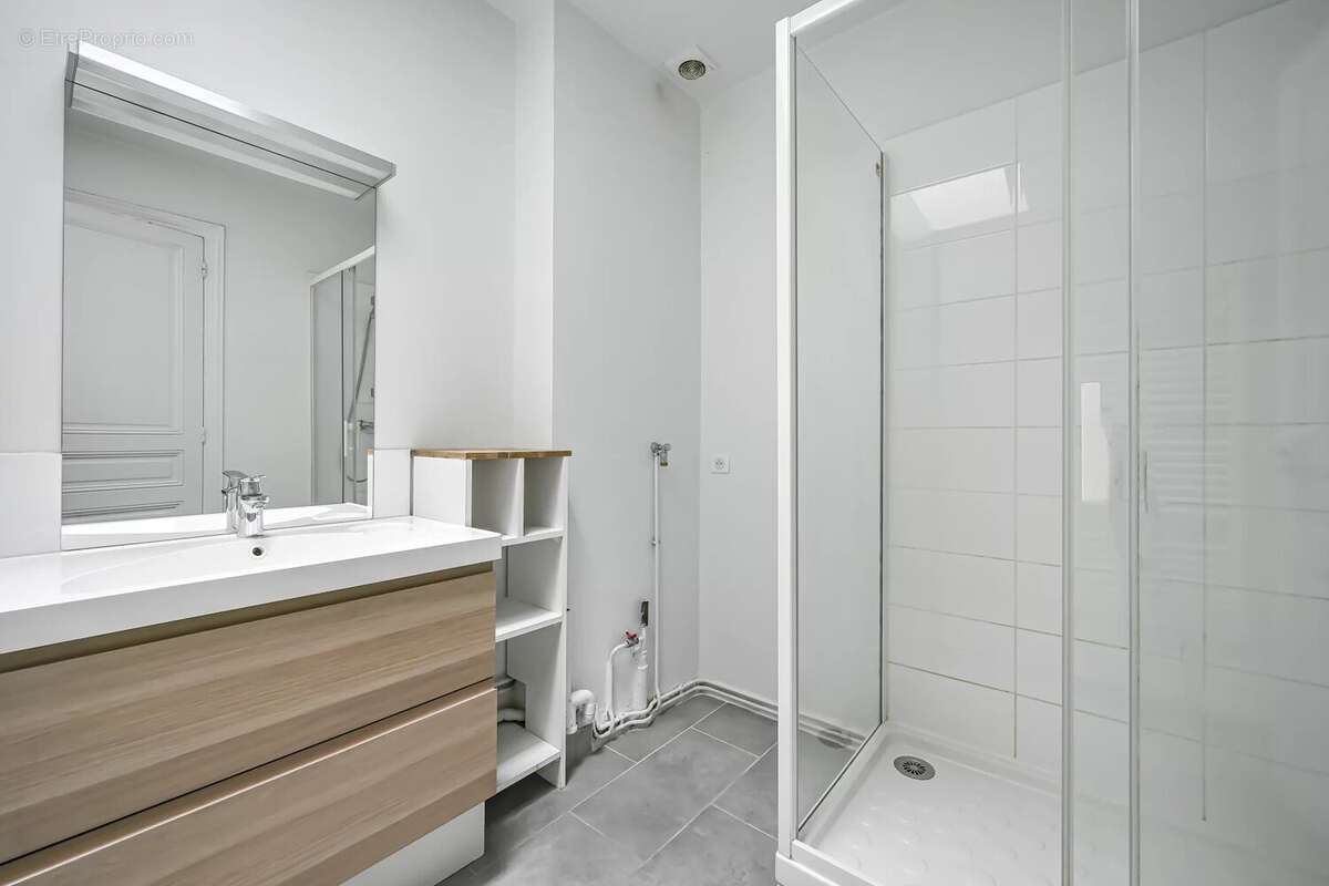 Appartement à PARIS-9E