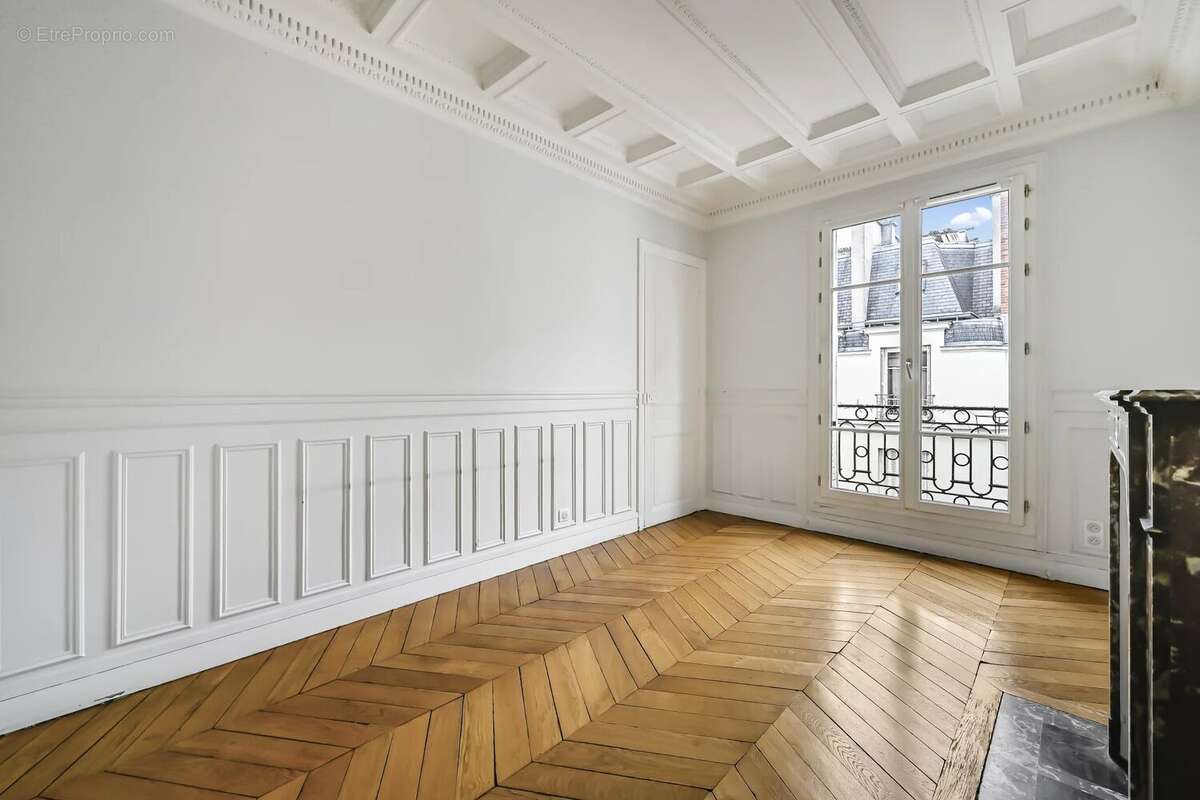 Appartement à PARIS-9E