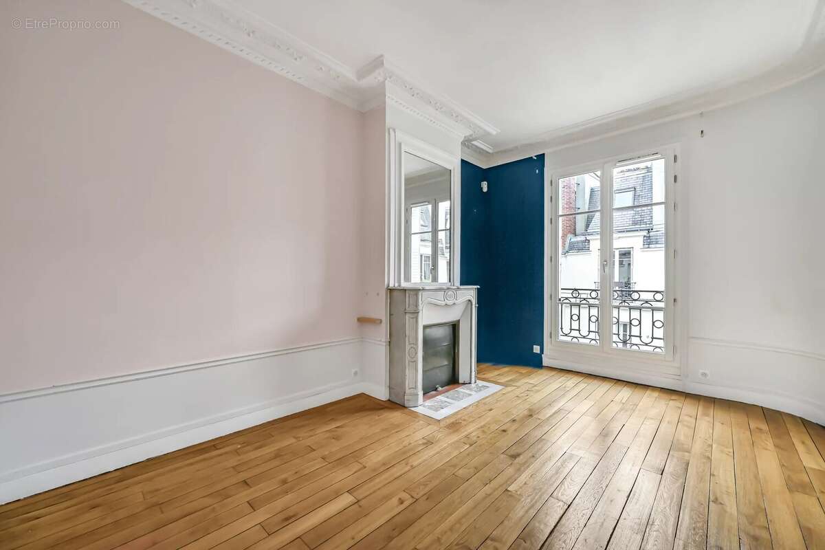 Appartement à PARIS-9E