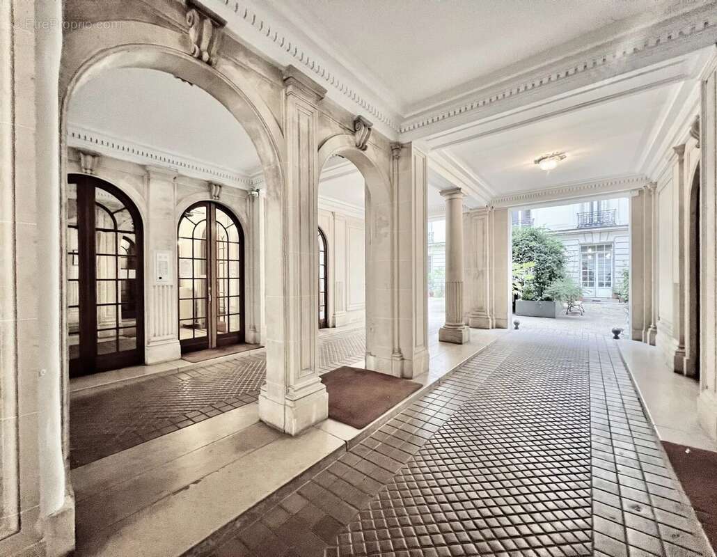 Appartement à PARIS-9E