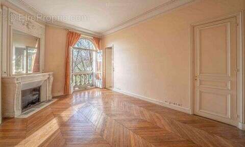 Appartement à PARIS-6E