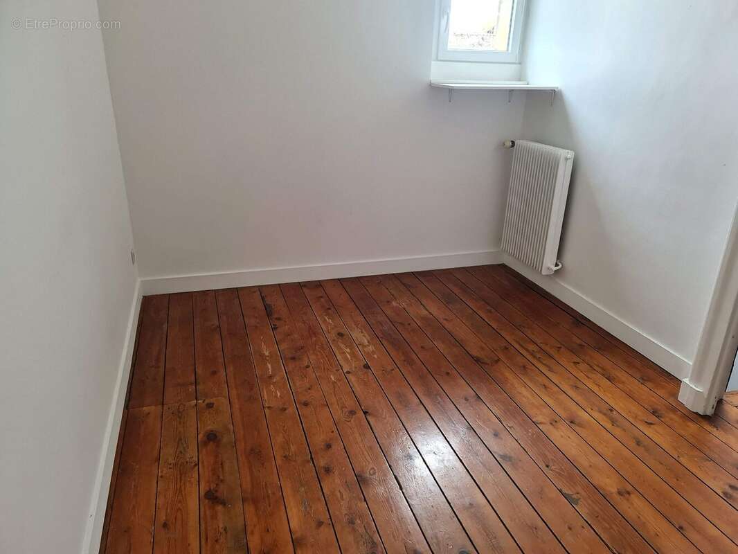 2ème CHAMBRE côté Jardin - Maison à BERGERAC